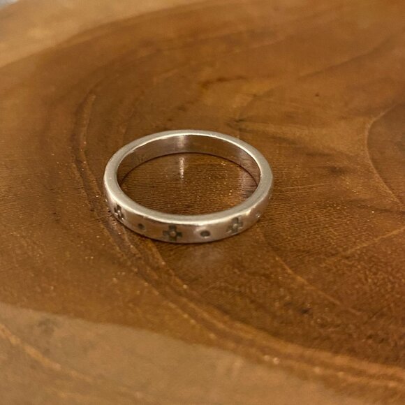 RETIRED James Avery Stackable Cross Ring, Size 7.5, Sterling Silver - Picture 1 of 3